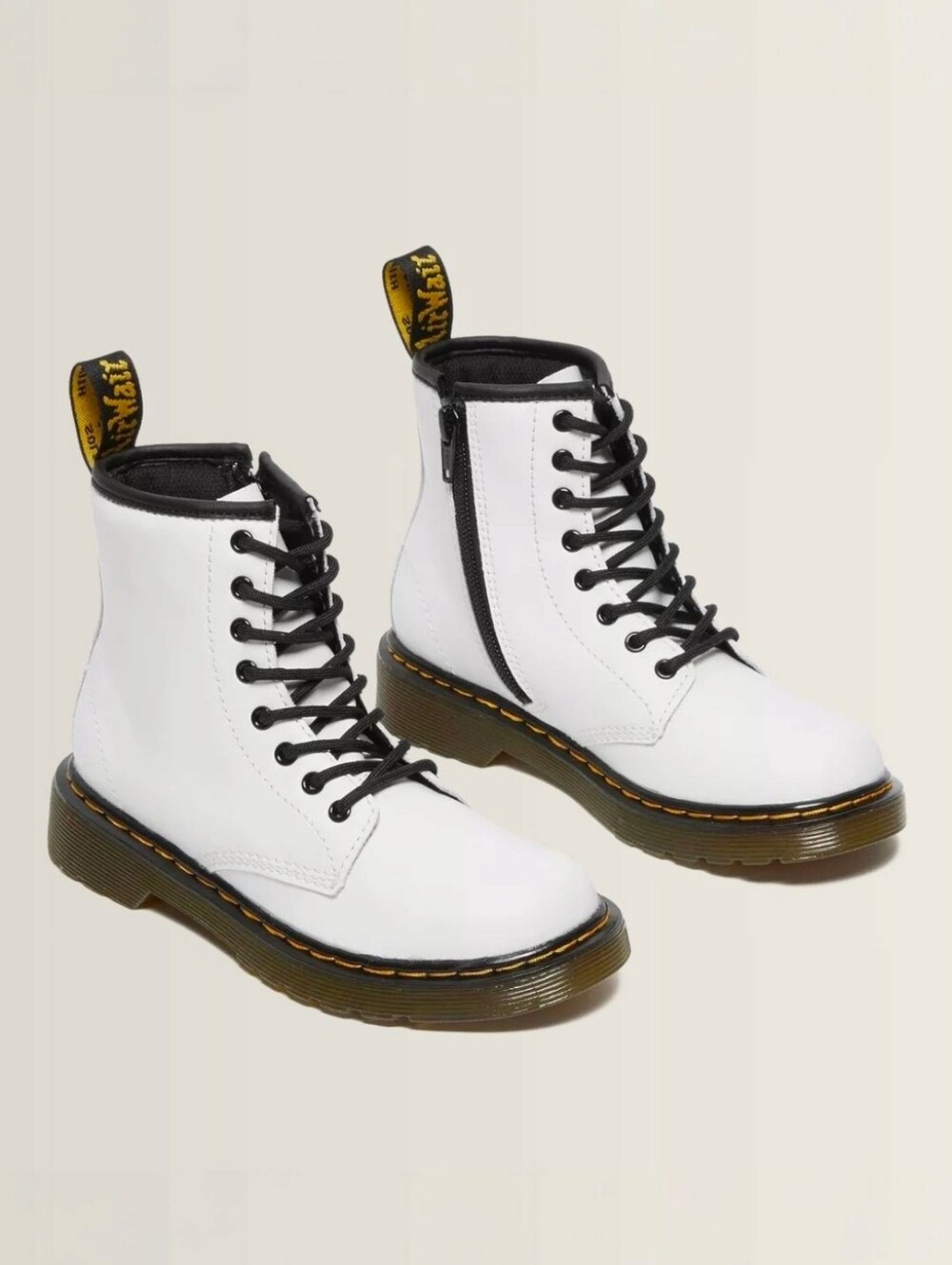 NWOT Dr. Martens Youth/Juniors 1460 Lace Up Shoes
